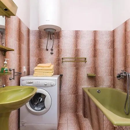 Lovely In With Kitchen